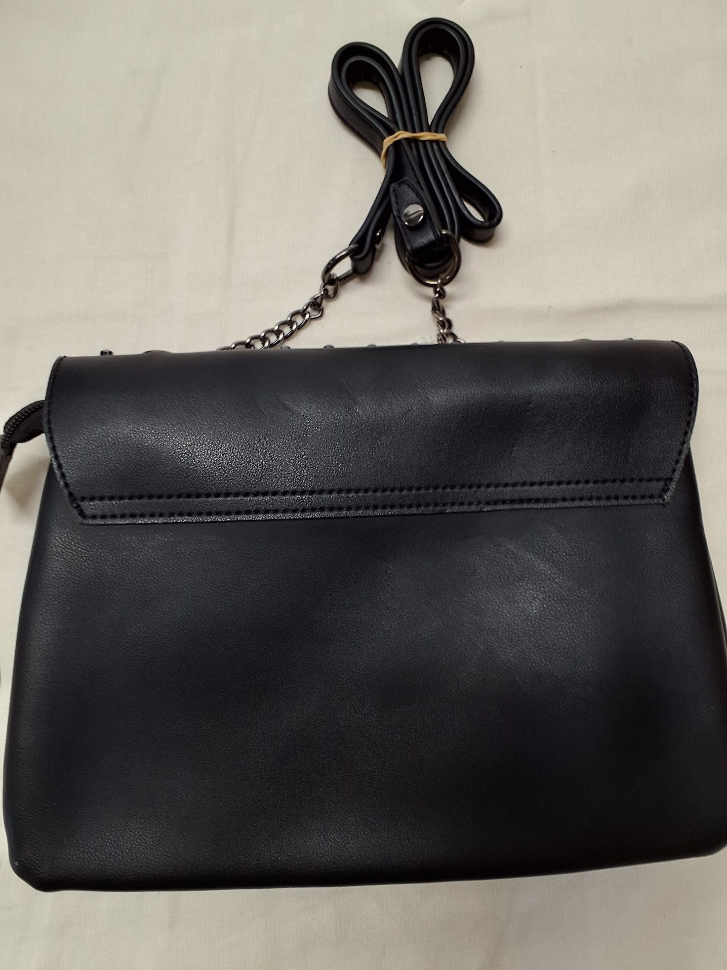 Taske Sort med nitter